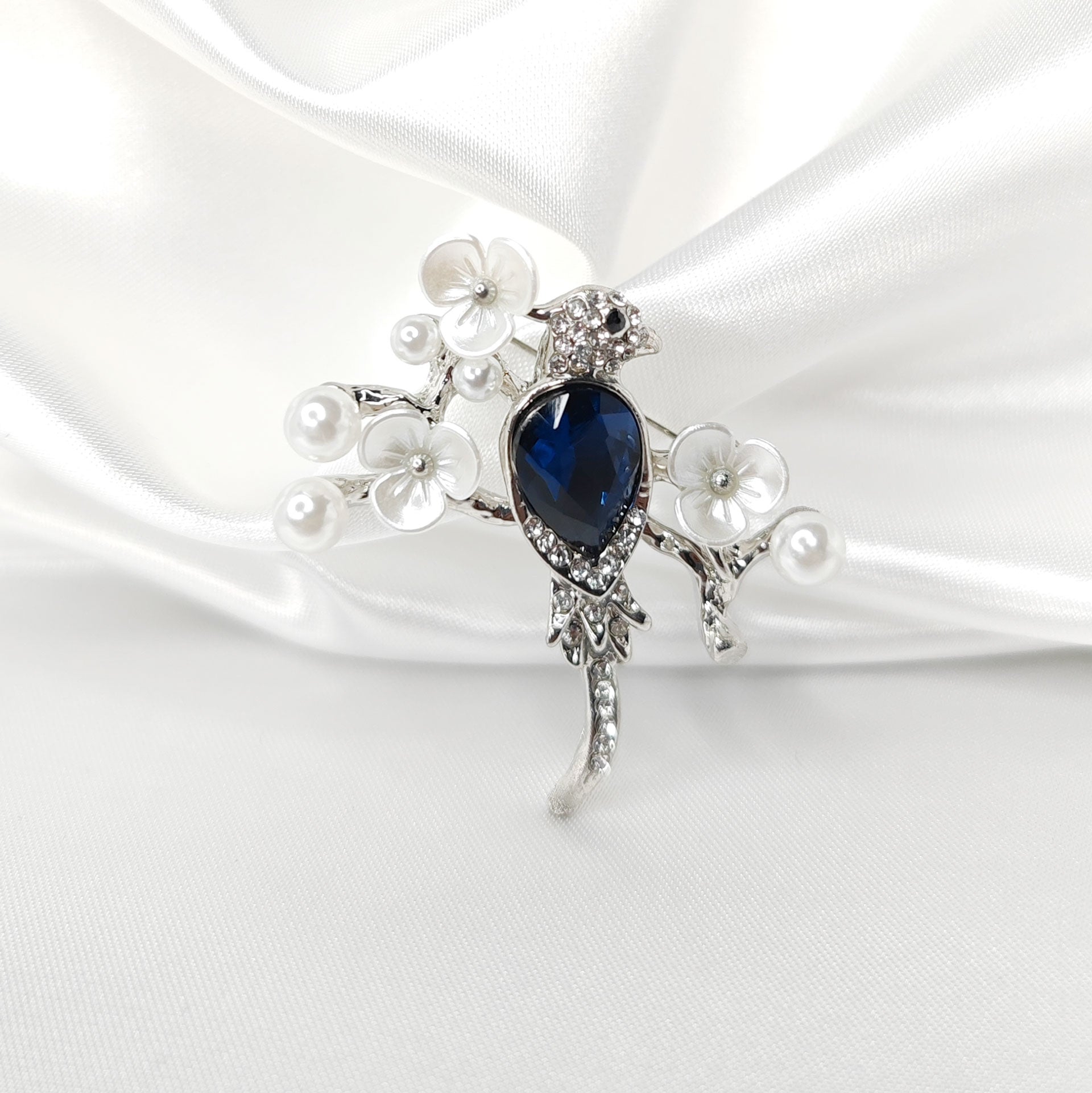 Broche bijou oiseau perruche bleu saphir