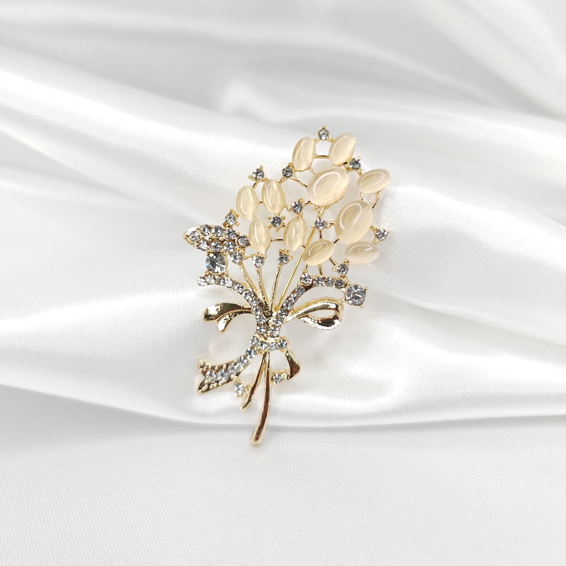 Broche personnalisé mariage - Médaillon - Bijou Fait Main Broche personnalisé mariage - Médaillon - Bijou Fait Main