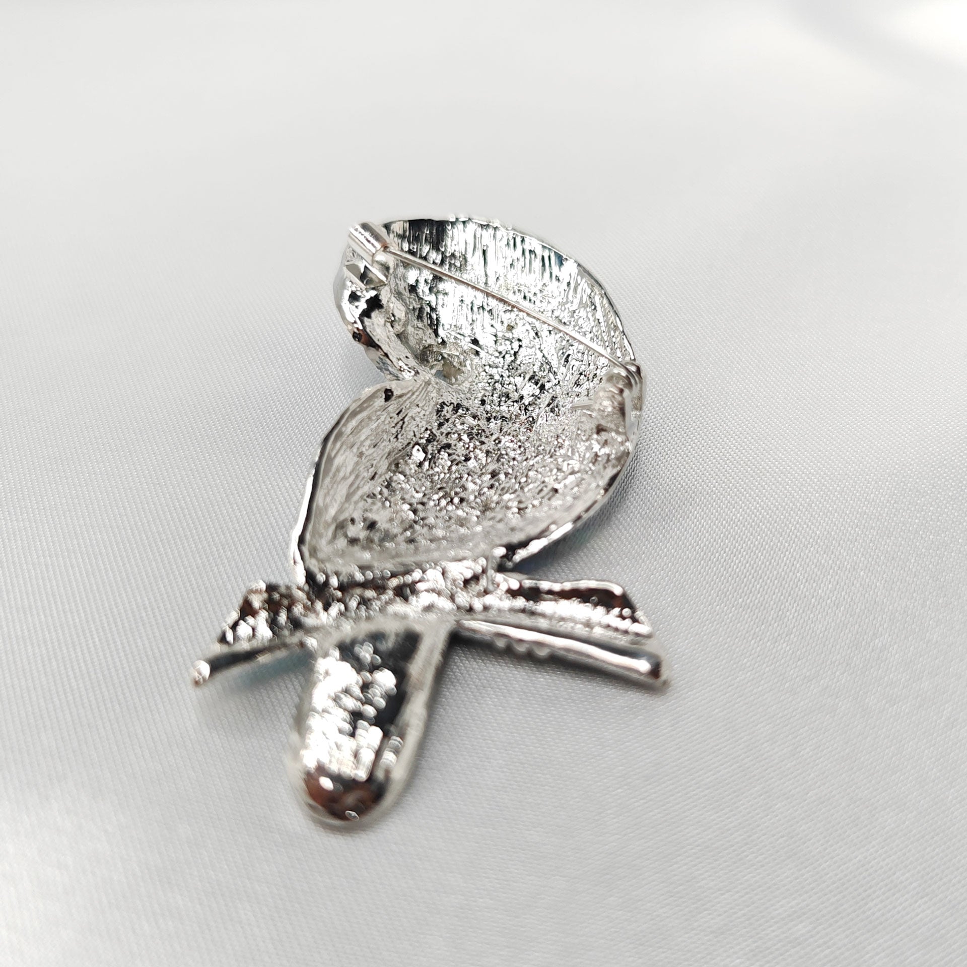 verso de la Broche bijou oiseau hibou bleu