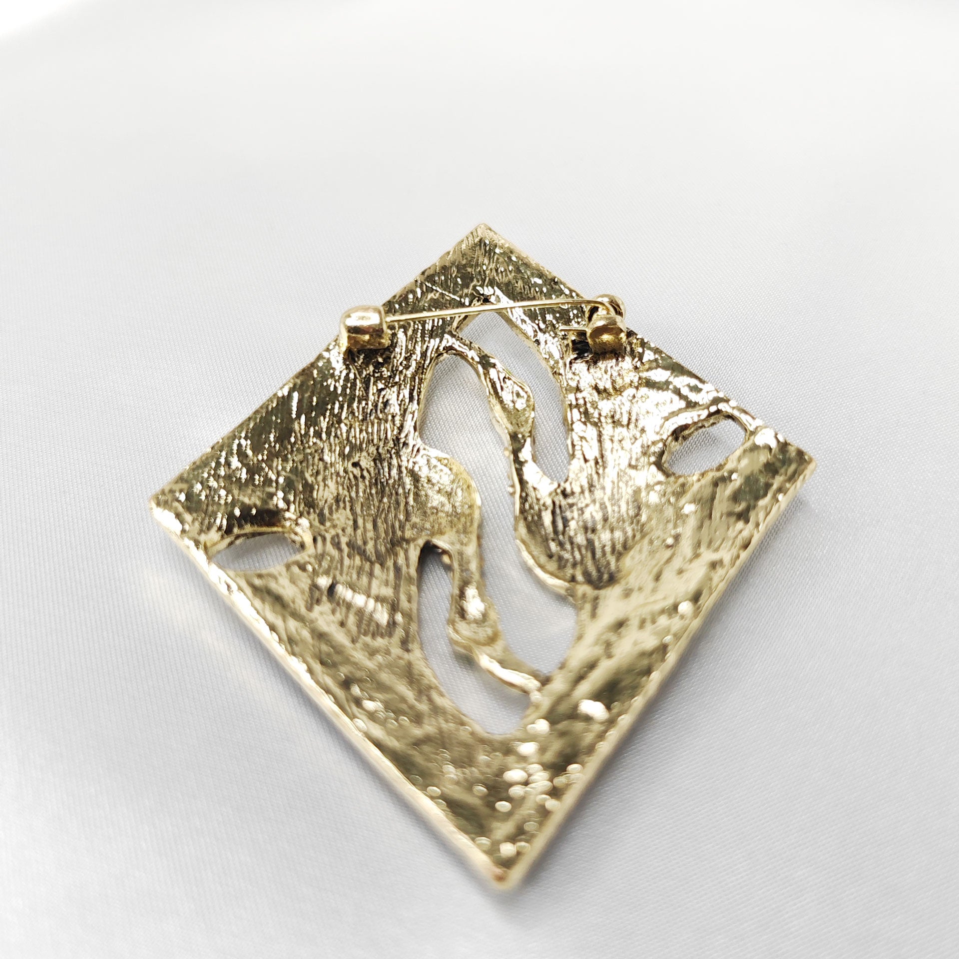 verso de la Broche bijou oiseau paon symétrique