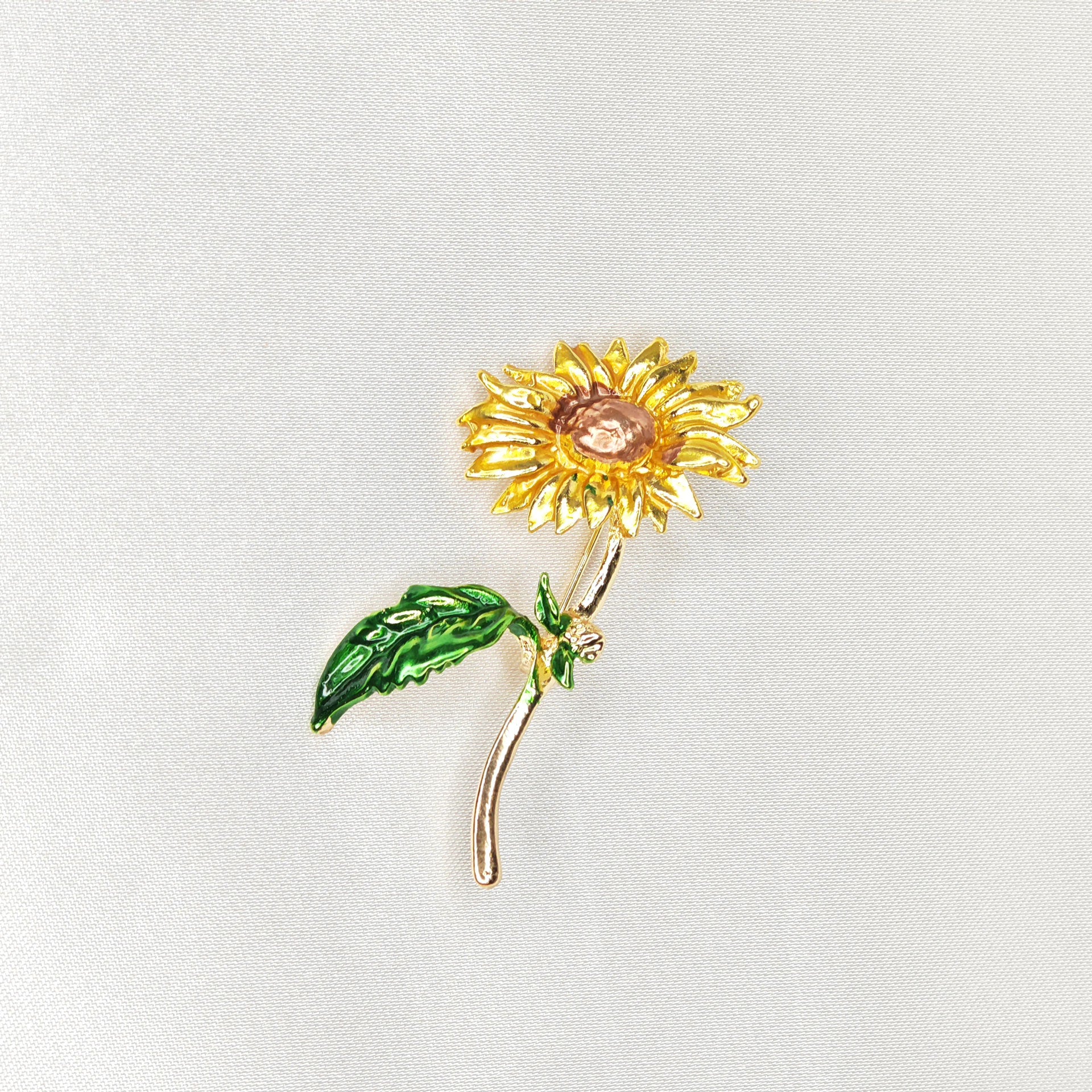 Broche Tournesol Avec Abeille Et Zircons - Bijou Multifonction Pour Vêtements Et Sacs - Homme Et Femme