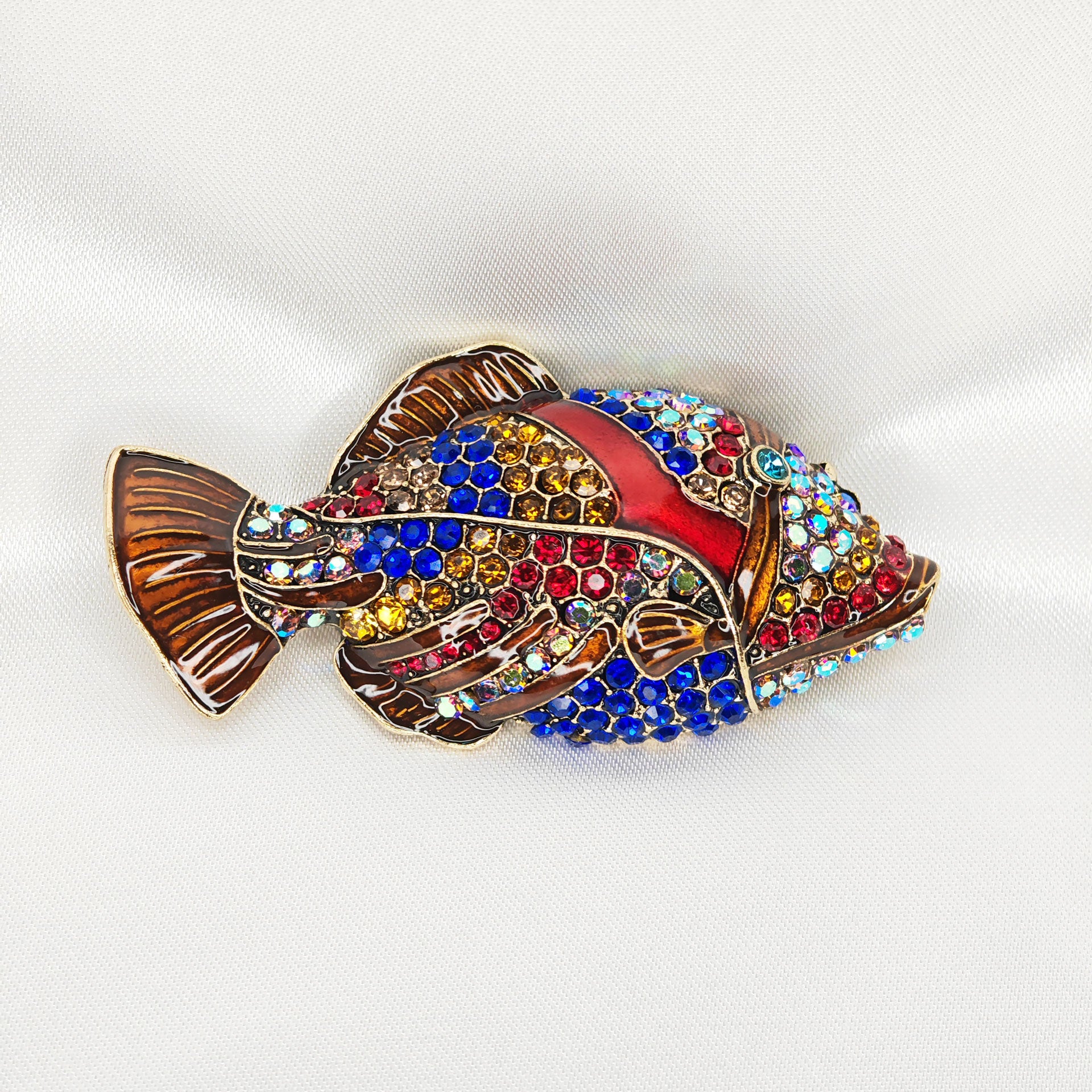 Broche vintage poisson multicolore et strass