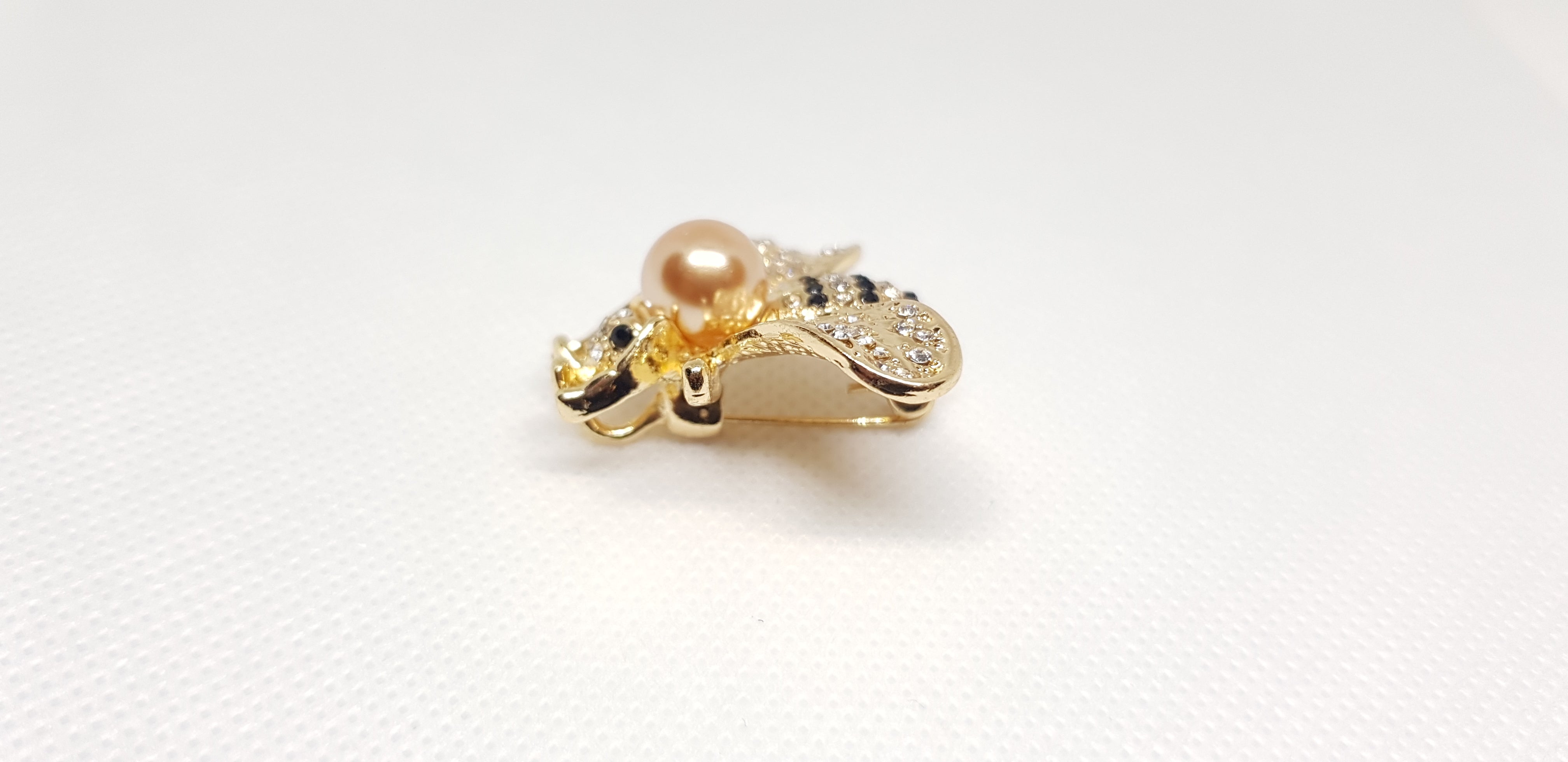 Goldene Kristallbienen-Insektenbrosche