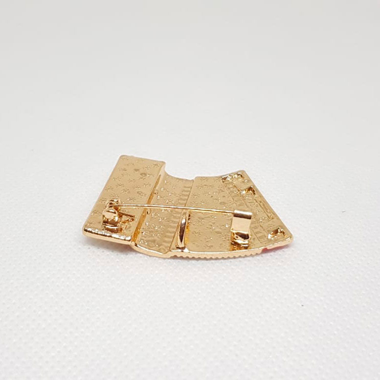 Broche Doree Musique Accordéon Rouge