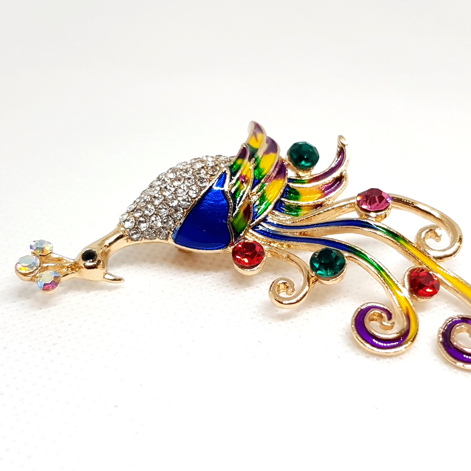 Broche oiseau bijou doree Paon multicolore