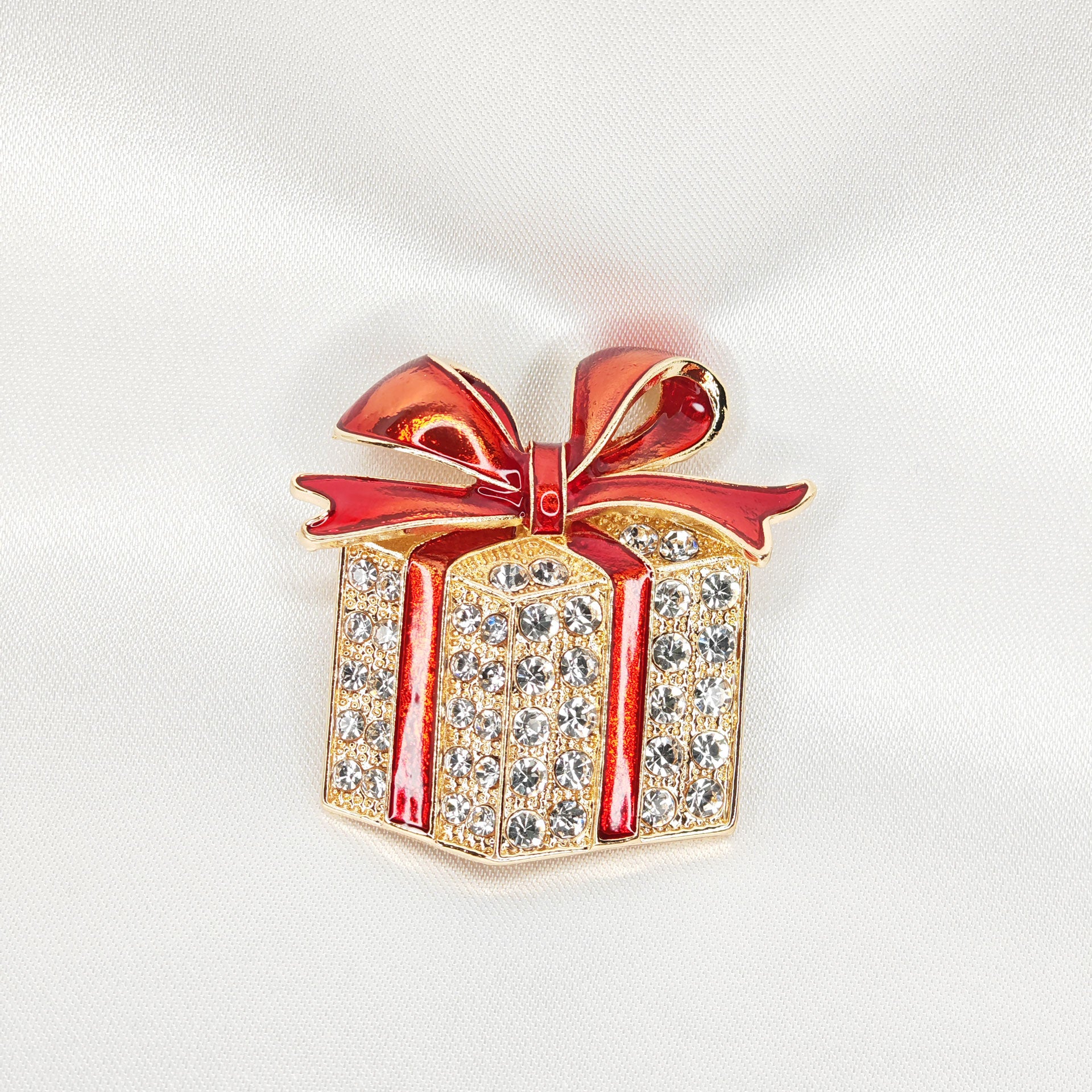 broche bijou cadeau scintillant ruban rouge