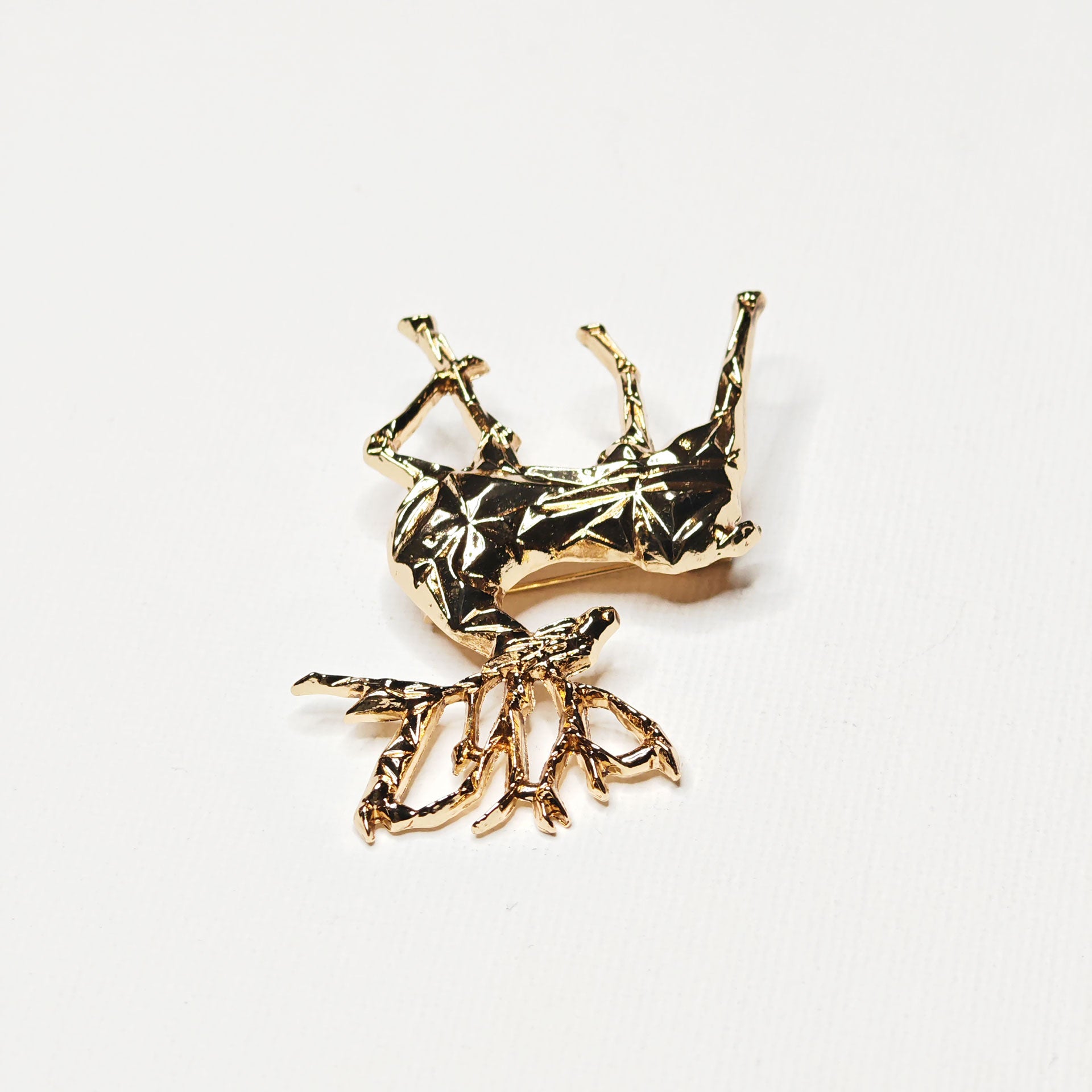 Broche bijou cerf doré