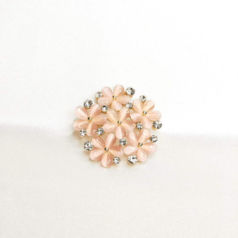 Broche fleur sakura cristal opale