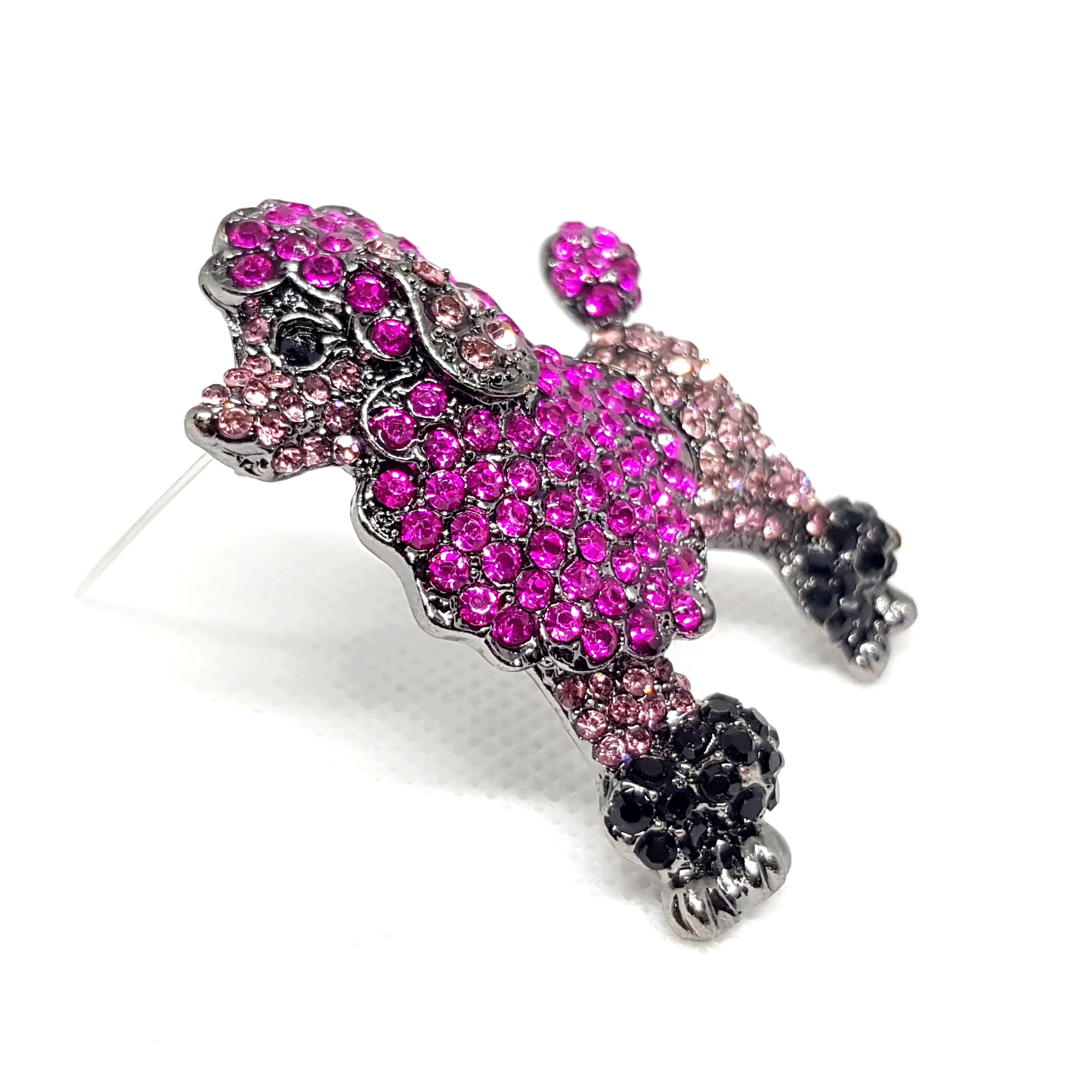 Broche bijou chien caniche rose